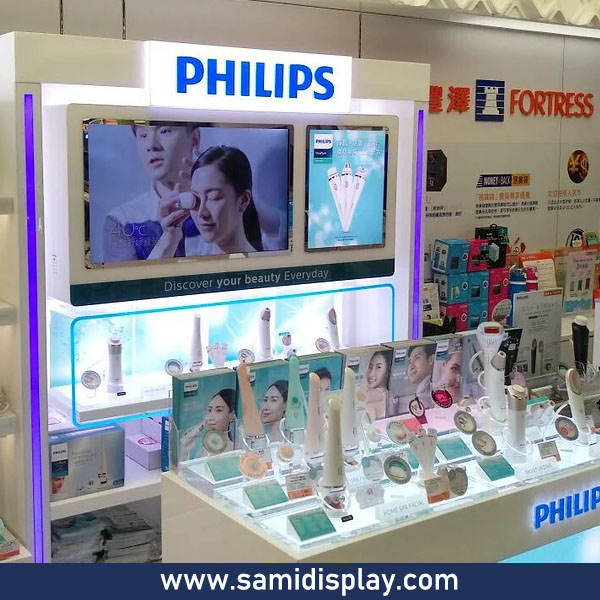 Wall mount digital signage for beauty products promotion